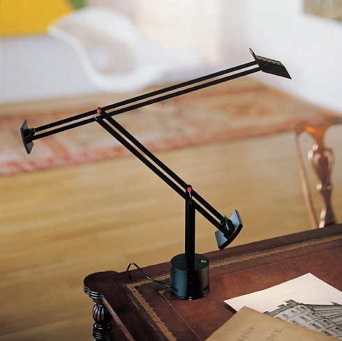 Настольная лампа Artemide Tizio LED Black Tizio A009210