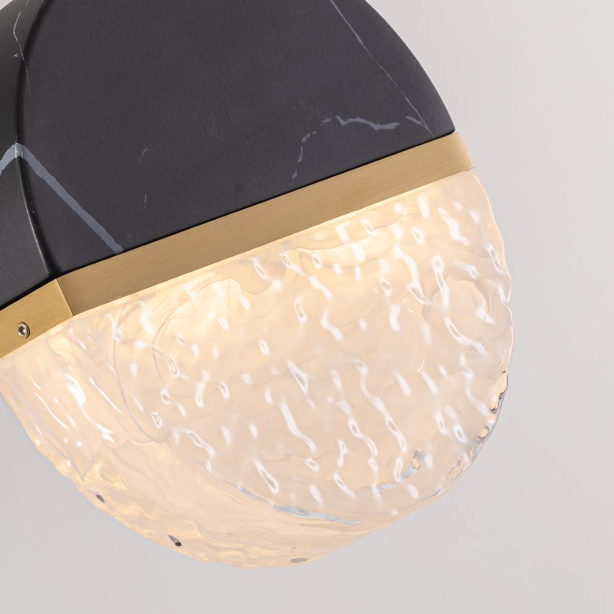 MB25030008-1A brass/black