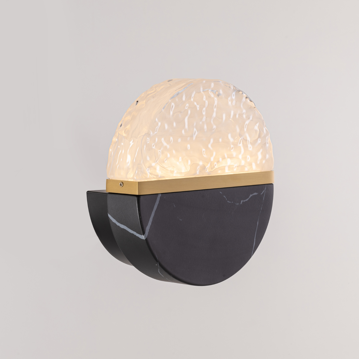 MB25030008-1A brass/black