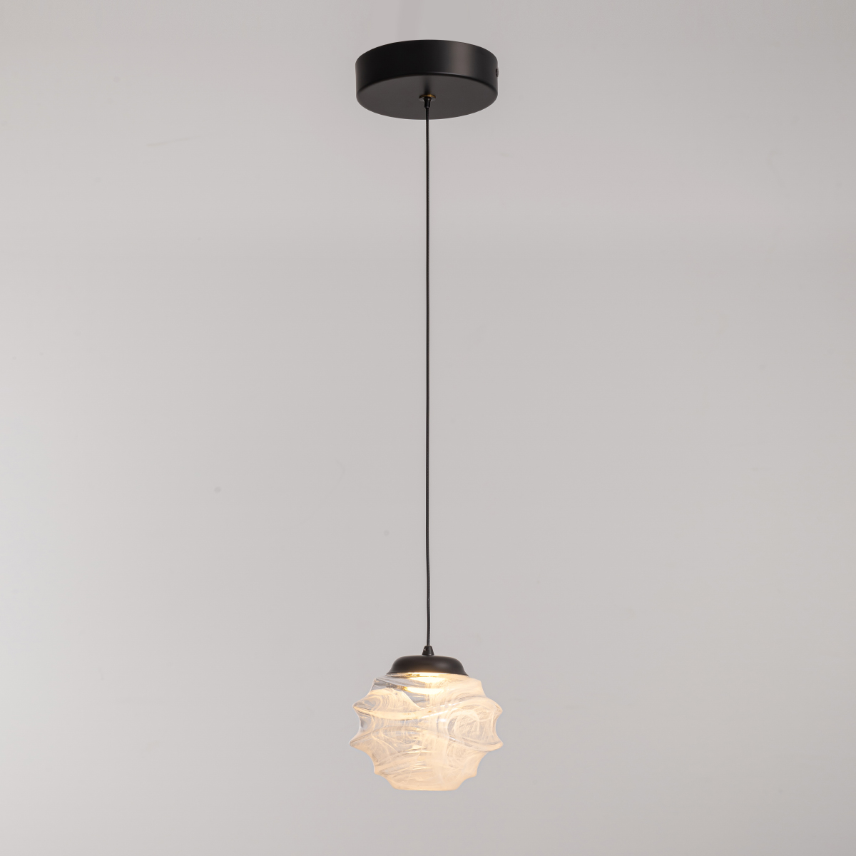 Подвесной светильник MD25030003-1A matt black/clear