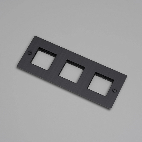 Рамка Buster and Punch 3G smoked bronze Plates and Modules CPL-092023