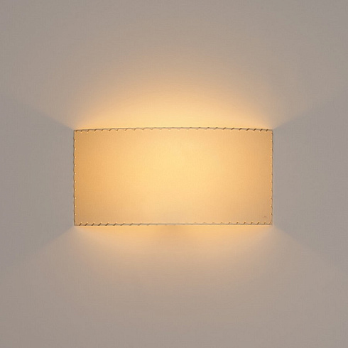 Настенный светильник Santa and Cole Comodin rectangular stitched beige Comodin COMWB01