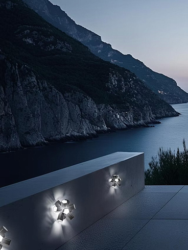 Уличный светильник Slamp Bang Light grey Bang BNGYS00LGR000LDOUDEU