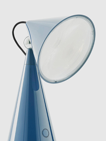 Настольная лампа Tom Dixon Pose Portable Baby Blue Pose POPO01BEUN