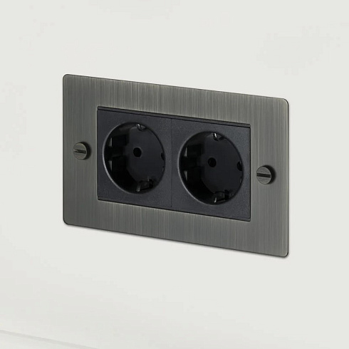 Розетка Buster and Punch 2G smoked bronze Sockets UK UK-MG-CO-2G-SM-A