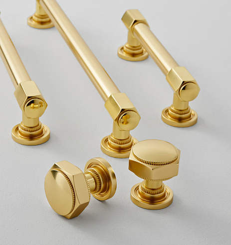 Ручка-кнопка Rejuvenation Hassalo d.3.2 Aged Brass Hassalo 5677423 (C106304)