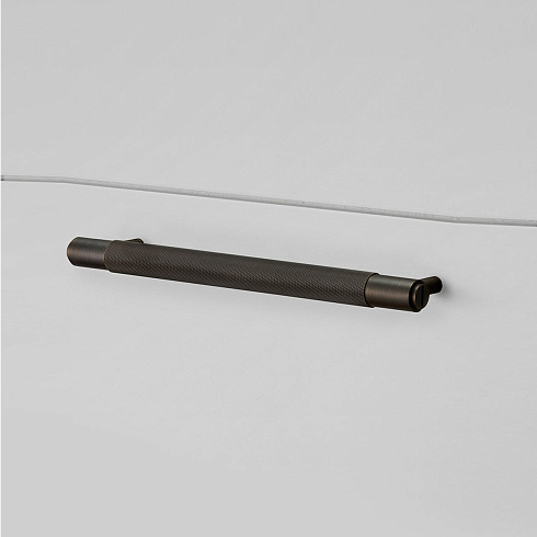 Ручка-скоба Buster and Punch Pull Bar Cross Smoked Bronze Cross UK-PB-H-160-SM-A