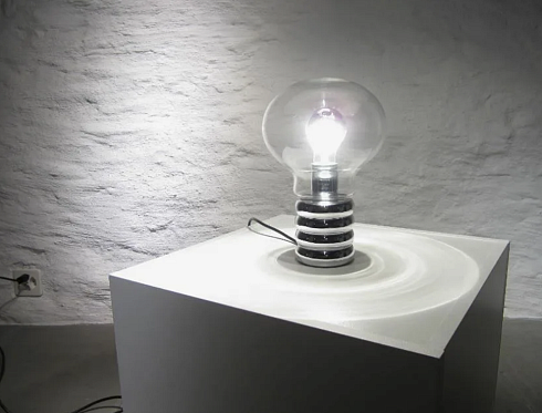 Настольная лампа Ingo Maurer Bulb LED Bulb 1031500 