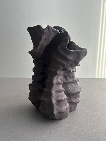 Ваза Katya Berlin BlackClay 05 Black Clay BERLIN05
