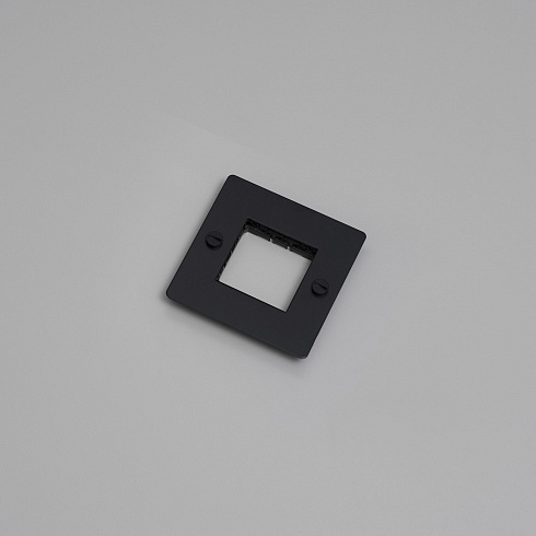 Рамка Buster and Punch 1G black Plates and Modules CPL-022010