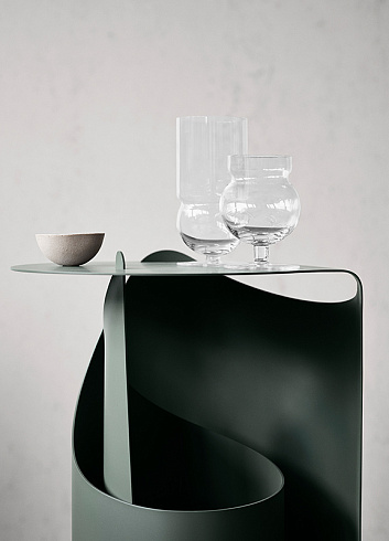 Приставной столик Karakter COFFEE TABLE Green Coffee Table 200496