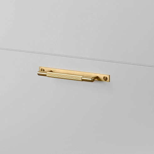 Ручка-скоба Buster and Punch Pull Bar Plate Linear Small Brass Linear GPB-05301                