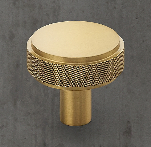 Ручка-кнопка Restoration Hardware Lambeth Knurled d.3.2 Lac.Burnished Brass Lambeth Knurled 24170037 ABRS