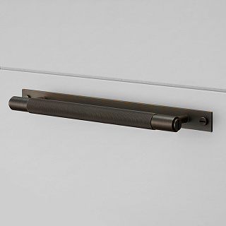 Pull Bar Plate Cross Smoked Bronze