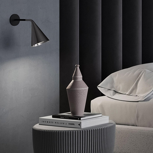 Настенный светильник TOOY Gordon 561.42 Black/black chrome Gordon 561.42+C2+C48