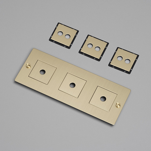 Рамка Buster and Punch 3G Horizontal with infils brass Plates and Modules CPL-052001