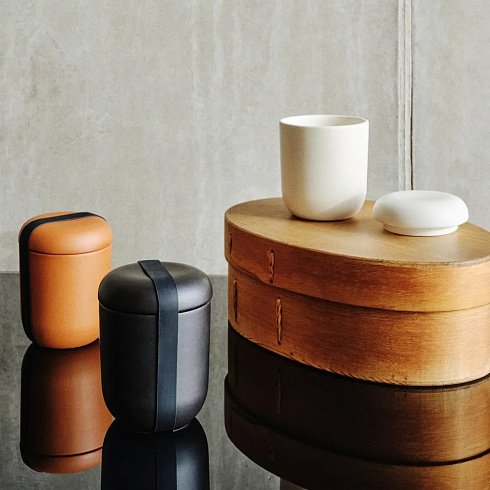 Свеча Tom Dixon Scent Earth Medium Scent EARCA01