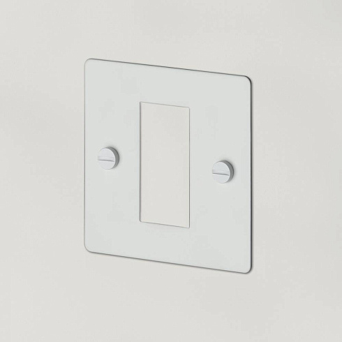 Рамка Buster and Punch 1G, 1 Mod White Plates and Modules UK-MG-PL-1M-WH-A