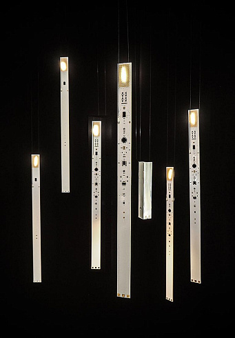 Подвесной светильник Ingo Maurer Flying Flames Element Red+Downlight Black LED Flames  3334300+3335000+3336000