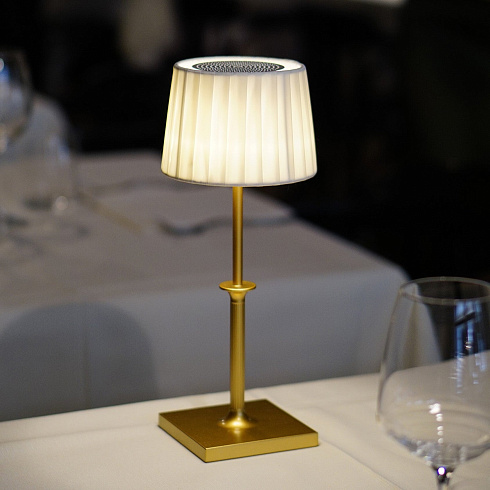 Настольная лампа Zafferano Poldina Classic Matt gold / Ivory Poldina LD1230O3