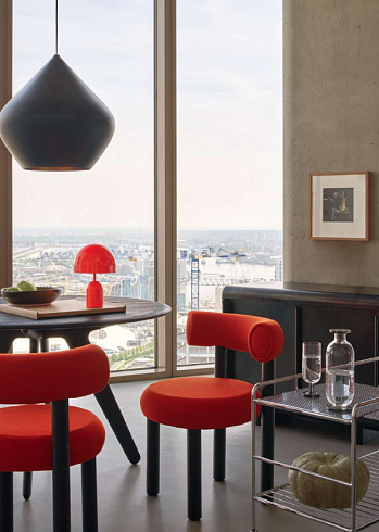 Обеденный стул Tom Dixon FAT Dining Chair Hero 0211 FAT FATDC01HE0211BL