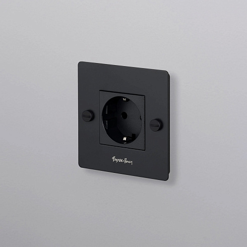 Розетка Buster and Punch 1G Schuko Type F black Sockets CSK-023439