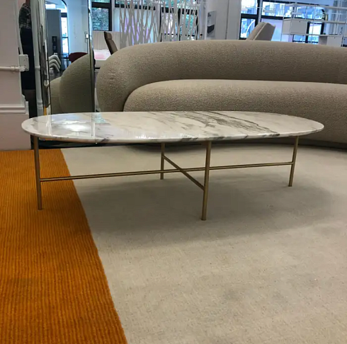 Журнальный столик Tacchini Soap 130  Soap T25 Matt Champagne Gold / T31 White Calacatta Marble