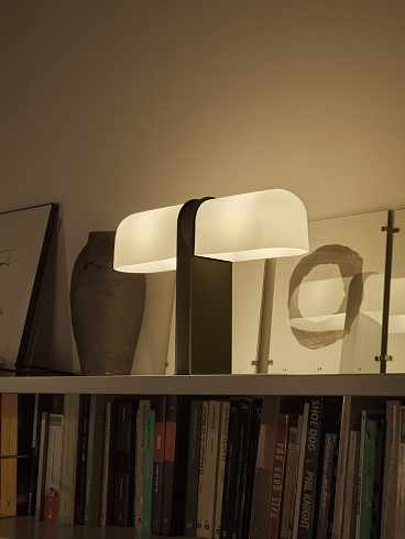 Настольная лампа Santa and Cole Duo white Duo DUOTA02