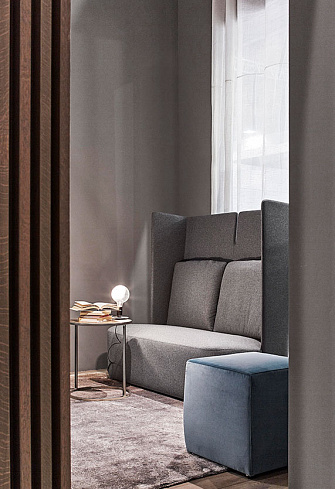 Настольная лампа Flos Lampadina Led Green Lampadina F3299039 Настольная лампа Flos Lampadina Led Green Lampadina F3299039