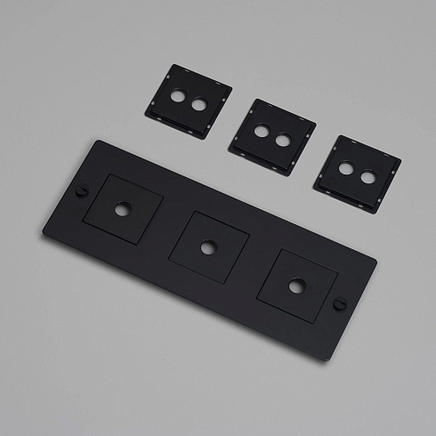 Рамка Buster and Punch 3G Horizontal with infils black Plates and Modules CPL-022000