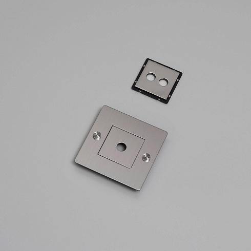 Рамка Buster and Punch 1G Horizontal with Infills Steel Plates and Modules CPL-071992