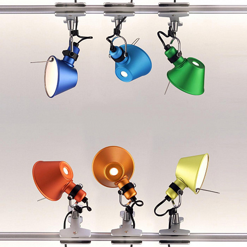 Настенный светильник Artemide A010860 Tolomeo