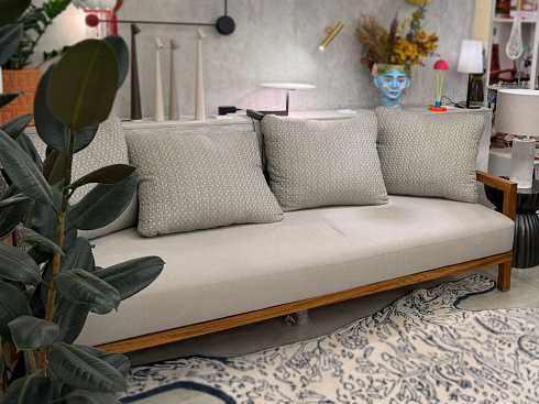 Диван Delight Collection Outdoor Valencia Valencia Valencia Sofa 3-seat