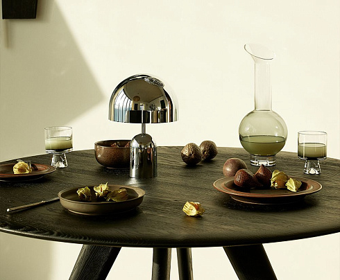 Обеденный стол Tom Dixon Slab Round Black 1.2m Slab SLRT02BL