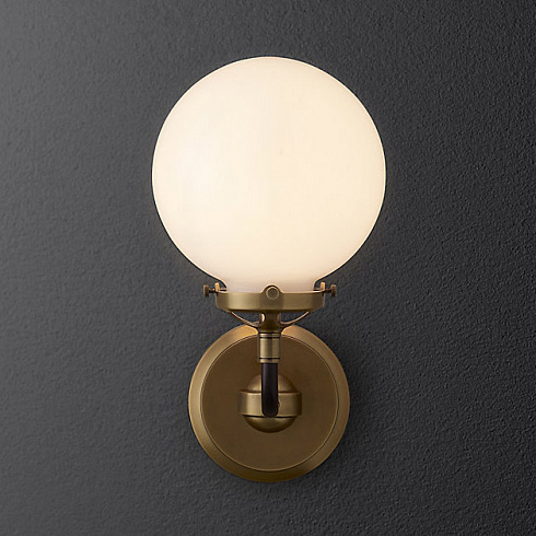 Бра Restoration Hardware Bistro Globe Milk Glass Single Sconce Brass Bistro Globe 68470041 MGBZ