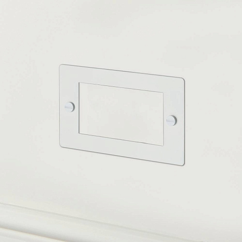 Рамка Buster and Punch 2G, 4 Mod White Plates and Modules UK-MG-PL-4M-WH-A