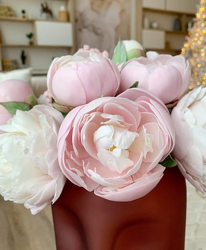 Цветы из холодного фарфора Jardiz Признание Английской королеве Peony
