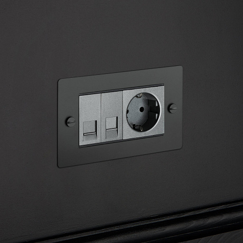 Рамка Buster and Punch 2G, 4 Mod Smoked Bronze Plates and Modules UK-MG-PL-4M-SM-A