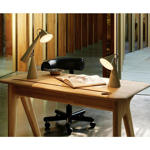 Настольная лампа Tom Dixon Pose Task Light Putty Pose POTL11PU-TUN01M1