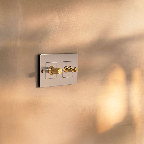 Тумблер Buster and Punch Dimmer Linear Smoker Bronze Plates and Modules RDK-454522