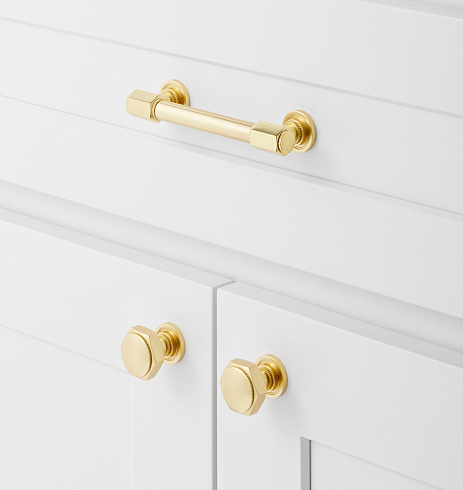 Ручка-кнопка Rejuvenation Hassalo d.3.2 Aged Brass Hassalo 5677423 (C106304)