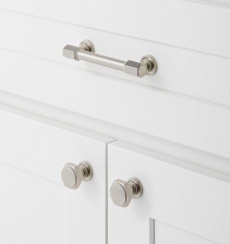 Ручка-кнопка Rejuvenation Hassalo d.3.2 Brushed Nickel Hassalo 2735593 (C106307)