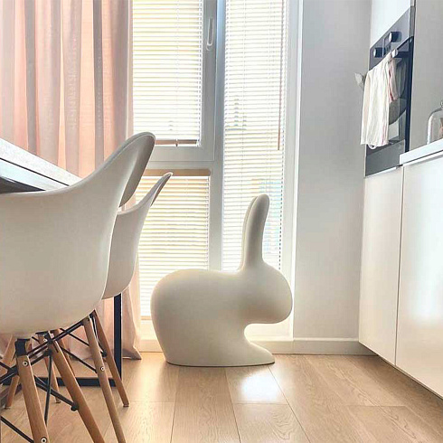 Стул Qeeboo Rabbit Baby White Rabbit 90001WH