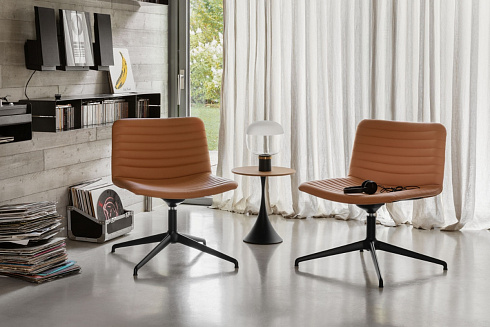 Журнальный столик Midj Leo HPL d40 White/Namib.Red Leo Leo CT H45 D40 FAM