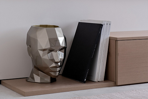 Кашпо "Голова женщины" см Garda Decor V3632 