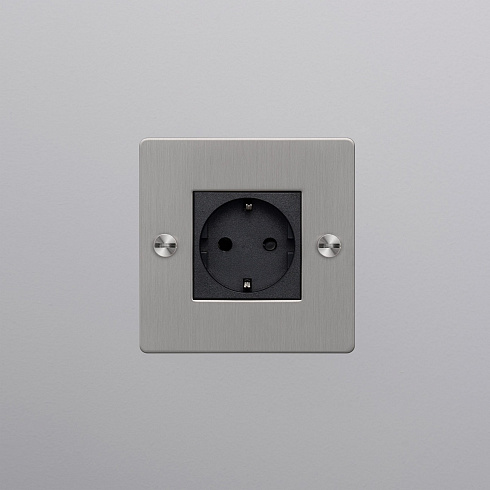 Розетка Buster and Punch 1G Schuko Type F steel Sockets CSC-073789