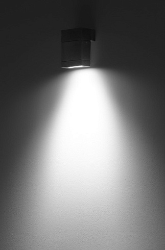 Настенный светильник AUGENTI Modo 8W 2700K 50 on/off  Modo 601W1/HP70WB