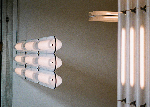 Подвесной светильник A-N-D Vale 3 Vertical EE Anthracite Vale VAL-3-P-V-EE-ANT