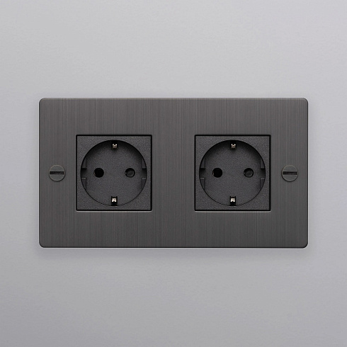 Розетка Buster and Punch 2G Schuko Type F smoked bronze Sockets CSK-453446