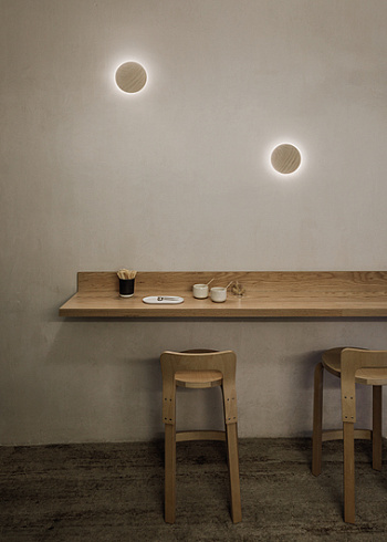 Настенный светильник Vibia Dots 4675 White Oak Dots 467582/10